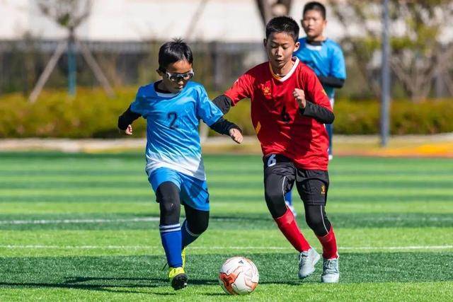 湖人官宣正式签下丁威迪 后者为科比少拿400万